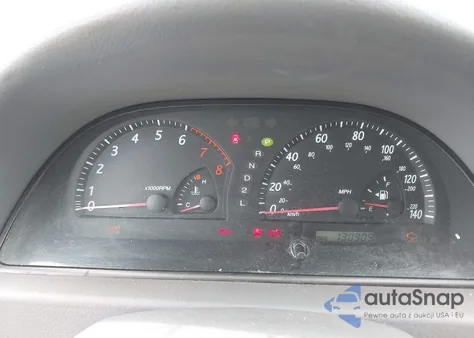 2004 Toyota Camry Le z USA, uszkodzony, nr VIN 4T1BE32K94U834319